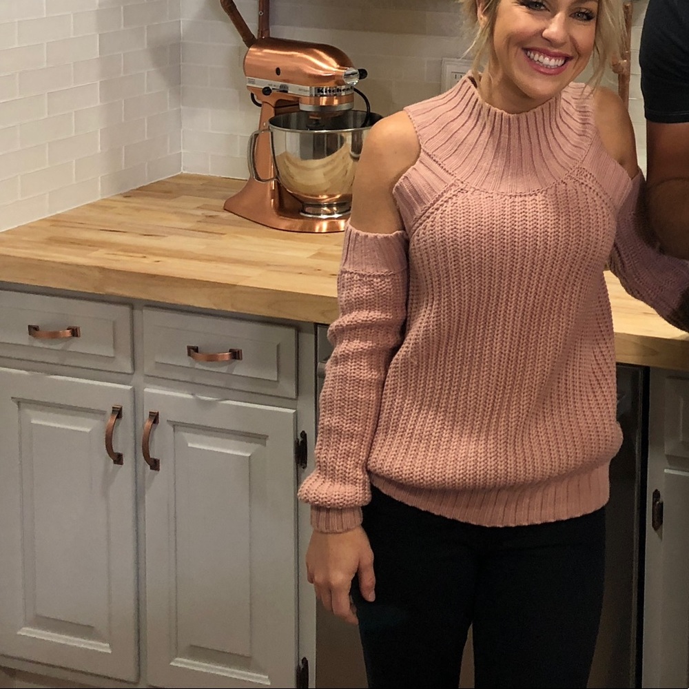 Dusty Pink Knitted Cold Shoulder Sweater